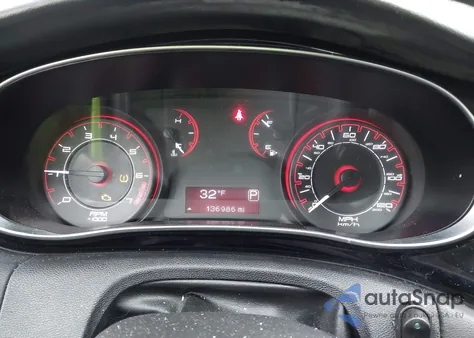 2013 Dodge Dart Sxt z USA, uszkodzony, nr VIN 1C3CDFBA8DD171494